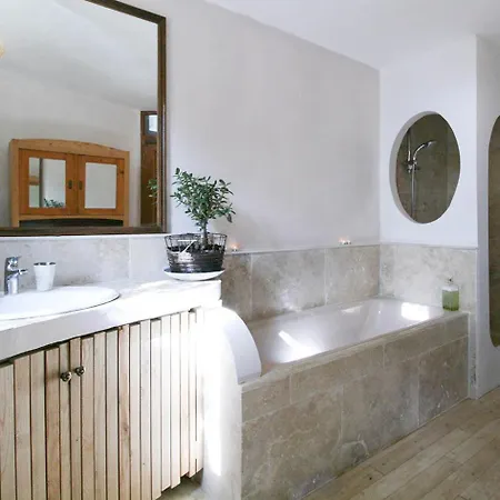 Tres Belle Maison Calme Et Authentique A Vakantiehuis Cornillon