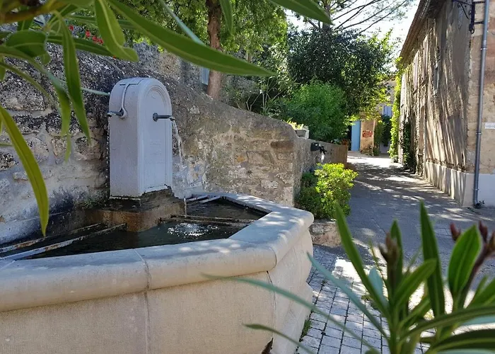Tres Belle Maison Calme Et Authentique A Vakantiehuis *